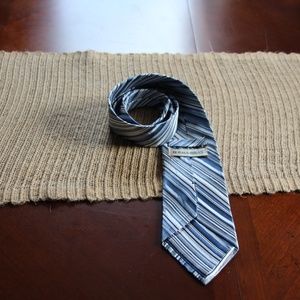 Burma Bibas Accessories - Beautiful Burma Bibas striped tie Burma Bibas Accessories - Beautiful Burma Bibas striped tie